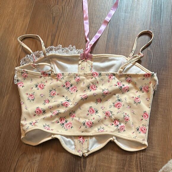 Amazon Floral Lace Trim Corset - Cream and Pink - Picture 7 of 11